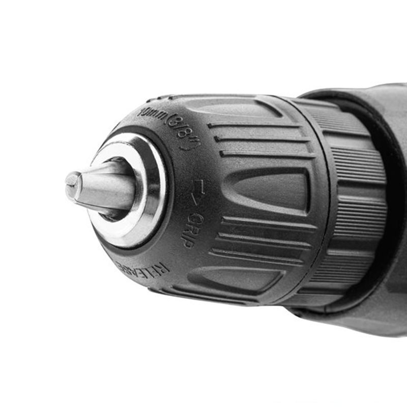 دارای موتور 12 ولت جمع و جور ، قدرتمند و با راندمان بالا که عملکردی عالی در فعالیت‌های مختلف ارائه می‌دهد دارای بدنه‌ای کم حجم و ارگونومیک که فقط 1.47 کیلوگرم وزن دارد و کاملا مناسب کار در ساعات طولانی است دارای سه‌نظام اتوماتیک دو تکه با عملکردی عالی دارای دو حالت سرعت برای انجام فعالیت‌هایی که به سرعت و قدرت بیشتری نیاز دارند دارای بدنه‌ای روکش شده از جنس لاستیک نرم ضدلغزش و ضدتعریق مجهز به چراغ LED جهت کارکرد در محیط های تاریک