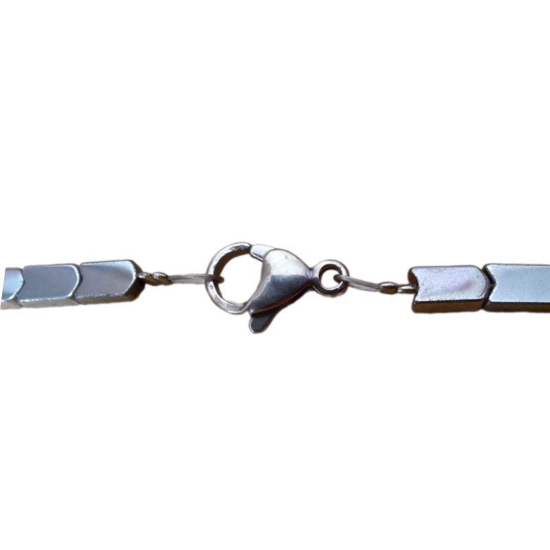 گردنبند سنگ طبیعی حدید مدل ژاویز