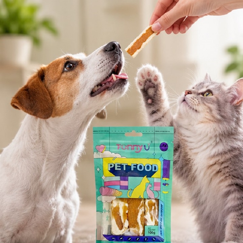 تشویقی گوشت نرم سگ و گربه با طعم بوقلمون فانی پت 100 گرم Funny Pet Snack